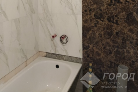 Продам 1-кімнатну квартиру, Центр, Код: 483987/9