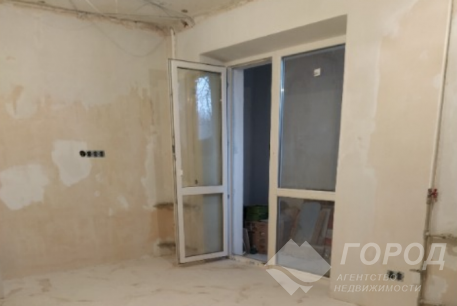 Продам 1-кімнатну квартиру, Центр, Код: 483987/9