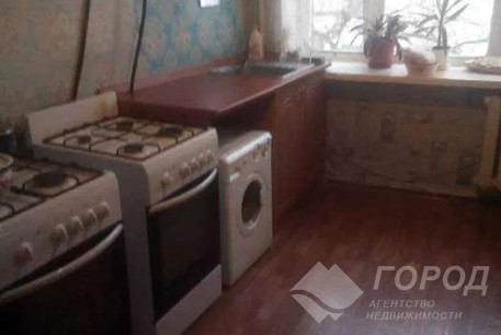 Сдам гостинку, Новые дома, Армейская метро (Советской Армии), Код: 484731/3