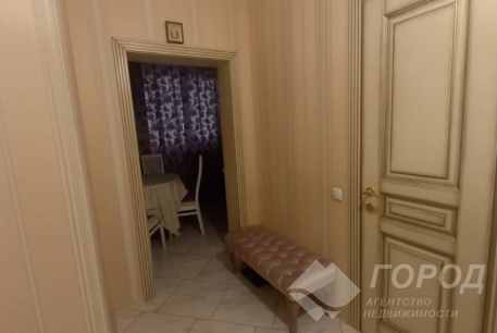 Продам 2-х кімнатну квартиру, Центр, Код: 487838/3