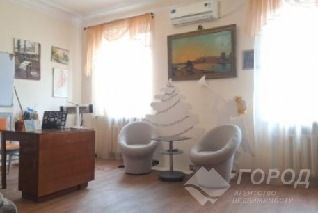 Продам 3-х кімнатну квартиру, Центр, Код: 489686/19