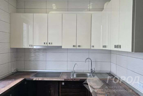 Продам 4-х кімнатну квартиру, , Код: 491678/1