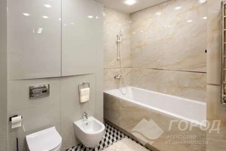 Сдам 3-х кімнатну квартиру, Центр, Госпром метро, Код: 491891/4
