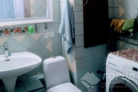 Продам 2-х кімнатну квартиру, Алексеевка, Код: 496979/3