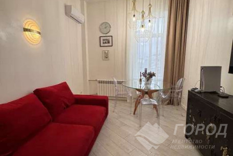 Продам 3-х кімнатну квартиру, Центр, Площадь Конституции метро (Советская), Код: 500256/3