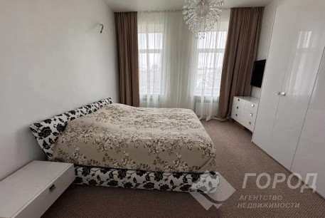 Продам 3-х кімнатну квартиру, Центр, Площадь Конституции метро (Советская), Код: 500256/3