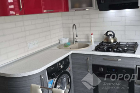 Продам 3-х кімнатну квартиру, Рогань, Код: 500768/1