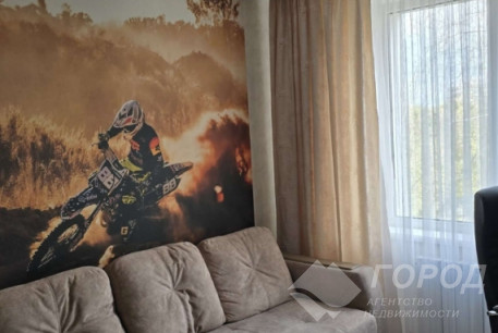 Продам 3-х кімнатну квартиру, Рогань, Код: 500768/1