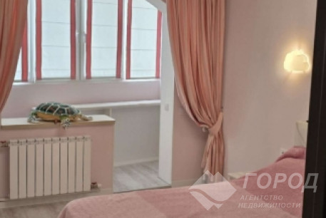 Продам 3-х кімнатну квартиру, Рогань, Код: 500768/1