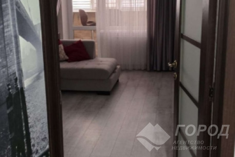 Продам 3-х кімнатну квартиру, Рогань, Код: 500768/1