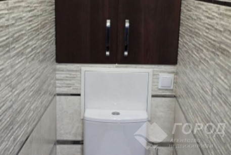 Продам 3-х кімнатну квартиру, Рогань, Код: 500768/1