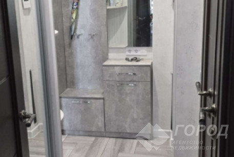 Продам 3-х кімнатну квартиру, Рогань, Код: 500768/1