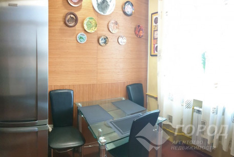 Продам 2-х кімнатну квартиру, Центр, Площадь Конституции метро (Советская), Код: 501057/14