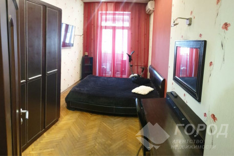 Продам 2-х кімнатну квартиру, Центр, Площадь Конституции метро (Советская), Код: 501057/14