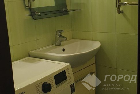 Продам 2-х кімнатну квартиру, Центр, Площадь Конституции метро (Советская), Код: 501057/14