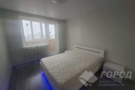 Сдам 3-х кімнатну квартиру, Новые дома, Дворец спорта, Код: 501649/4