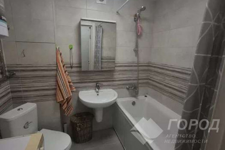 Сдам 3-х кімнатну квартиру, Новые дома, Дворец спорта, Код: 501649/4