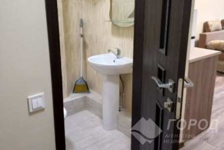 Продам гостинку, Центральный рынок, Код: 505445/12