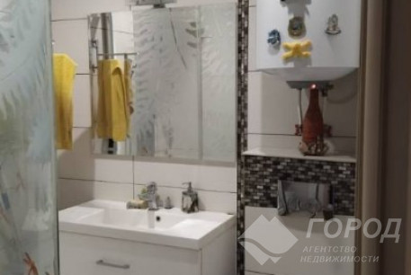 Продам 3-х кімнатну квартиру, ХТЗ, Код: 505445/15