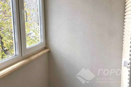 Продам 2-х кімнатну квартиру, Гагарина проспект, Защитников Украины метро (Площадь Восстания), Код: 512312/3