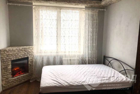 Продам 2-х кімнатну квартиру, Гагарина проспект, Защитников Украины метро (Площадь Восстания), Код: 512312/3