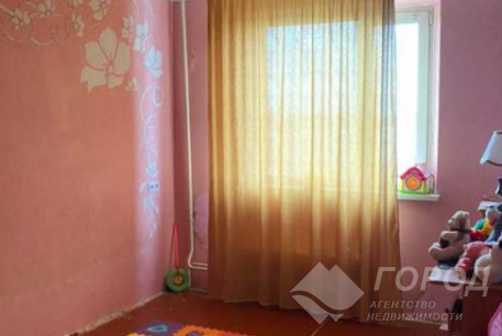 Продам 3-х кімнатну квартиру, Рогань, Код: 512611/2