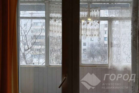 Продам 1-кімнатну квартиру, Рогань, Роганский ж/м, Код: 518298/2