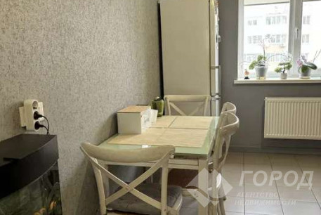 Продам 2-х кімнатну квартиру, Рогань, Код: 522383/7