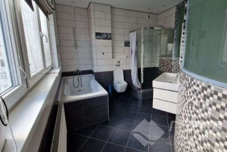 Сдам 3-х кімнатну квартиру, Центр, Код: 523028/5