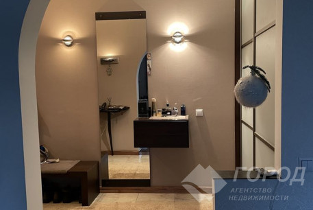 Продам 3-х кімнатну квартиру, Холодная Гора, Код: 525611/4