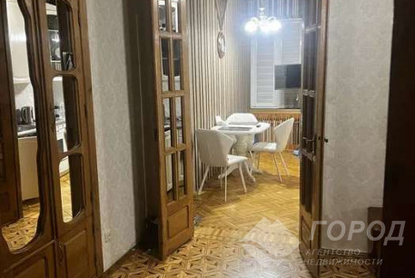 Продам 4-х кімнатну квартиру, Центр, Архитектора Бекетова метро, Код: 525943/1