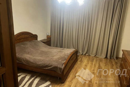 Продам 4-х кімнатну квартиру, Центр, Архитектора Бекетова метро, Код: 525943/1