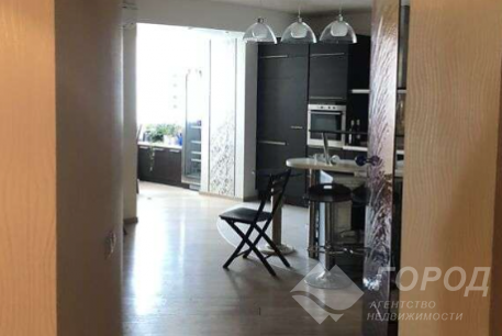 Продам 3-х кімнатну квартиру, Сосновая Горка, Павловка, Код: 526270/2