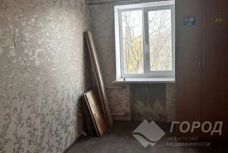 Продам 5-и кімнатну квартиру, Центр, Код: 527837/5