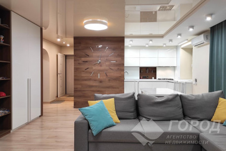 Продам 4-х кімнатну квартиру, Сосновая Горка, Научная метро, Код: 530488/1