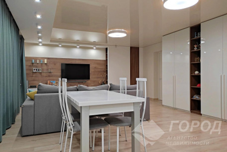 Продам 4-х кімнатну квартиру, Сосновая Горка, Научная метро, Код: 530488/1