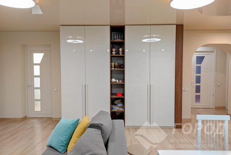 Продам 4-х кімнатну квартиру, Сосновая Горка, Научная метро, Код: 530488/1