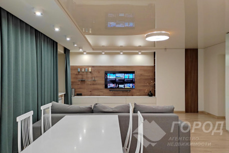 Продам 4-х кімнатну квартиру, Сосновая Горка, Научная метро, Код: 530488/1