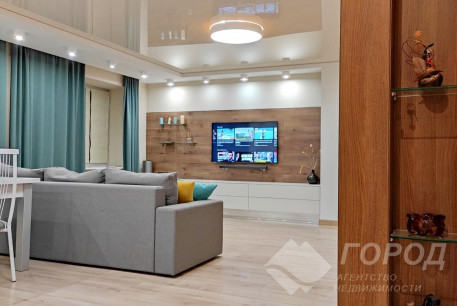 Продам 4-х кімнатну квартиру, Сосновая Горка, Научная метро, Код: 530488/1