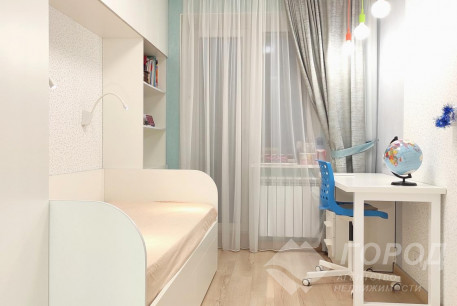 Продам 4-х кімнатну квартиру, Сосновая Горка, Научная метро, Код: 530488/1