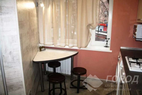 Сдам 1-кімнатну квартиру, Центр, Код: 530560/4