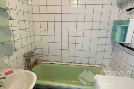 Продам 3-х кімнатну квартиру, Рогань, Код: 536748/19