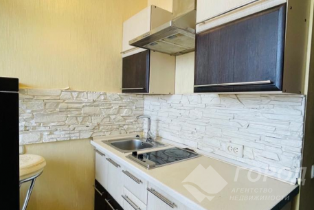 Продам гостинку, Центральный рынок, Код: 536748/8