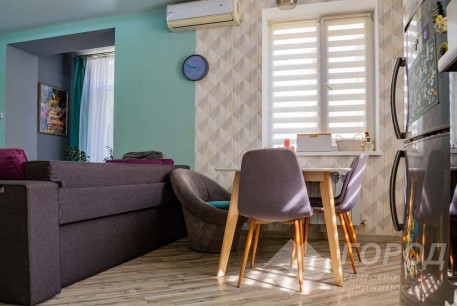 Продам 3-х кімнатну квартиру, ХТЗ, Масельского метро, Код: 538679/2