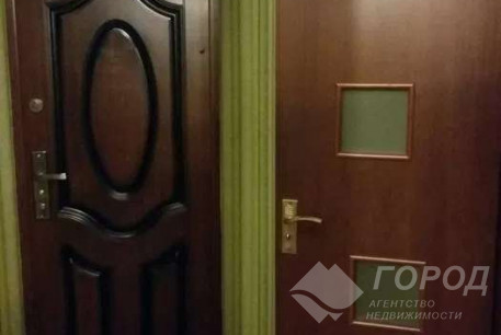 Сдам гостинку, Центральный рынок, Локомотив, Код: 542593/3