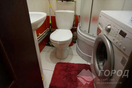 Сдам гостинку, Центральный рынок, Локомотив, Код: 542593/3