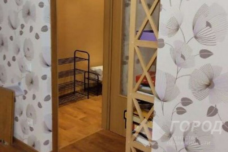 Продам 2-х кімнатну квартиру, Центр, Код: 542935/2