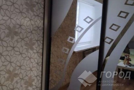 Продам 2-х кімнатну квартиру, Центр, Код: 542935/2