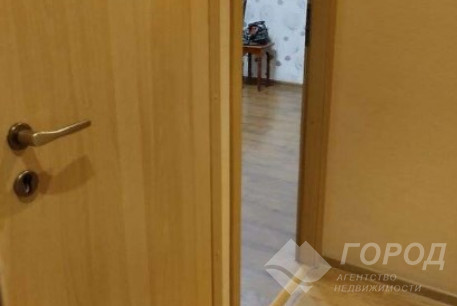 Продам 2-х кімнатну квартиру, Центр, Код: 542935/2