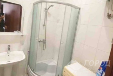 Продам 3-х кімнатну квартиру, Центр, Код: 551718/44